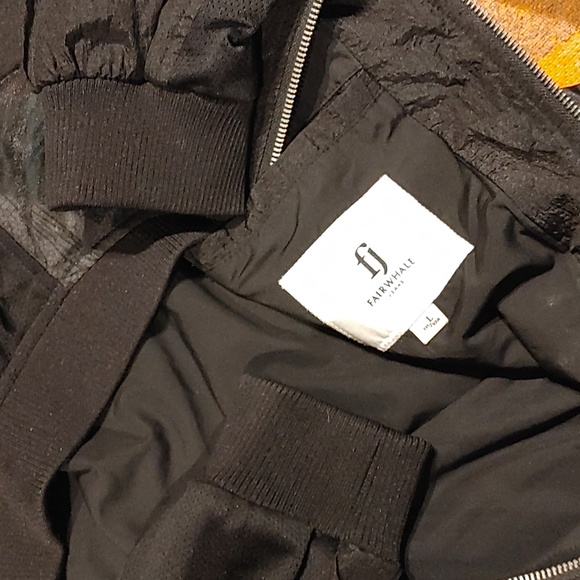 Fairwhale Jacket - Picture 2 of 6